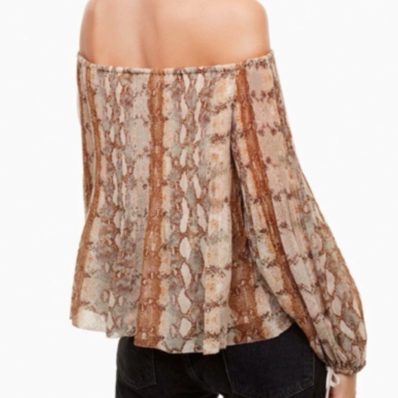 Aritzia Wilfred Talence Blouse Snake Print - Picture 2 of 6